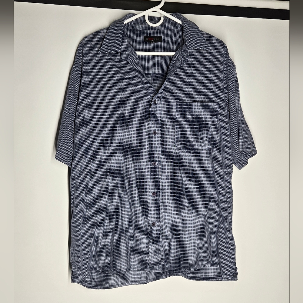 Underground Men’s Blue Plaid Short Sleeve Button-Down Shirt